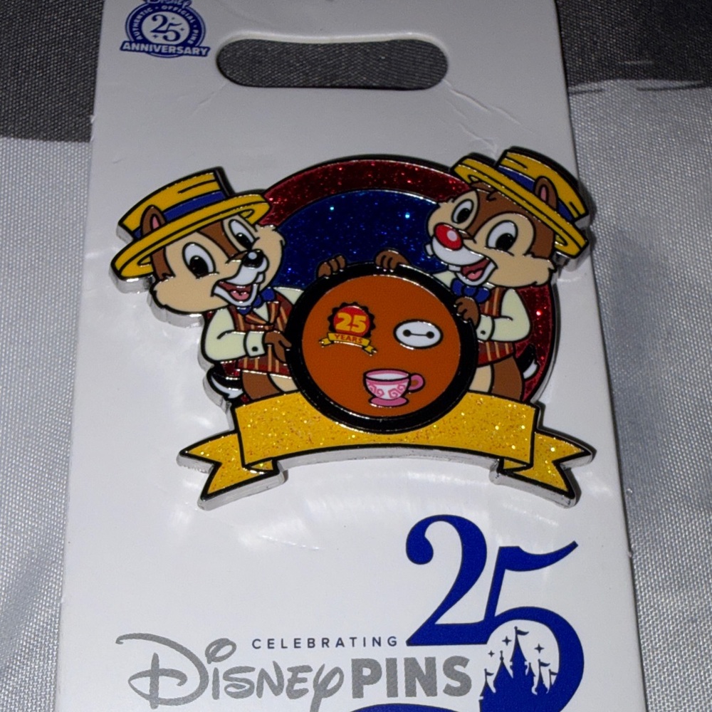 Disney Chip and Dale 25th Anniversary trading Pin